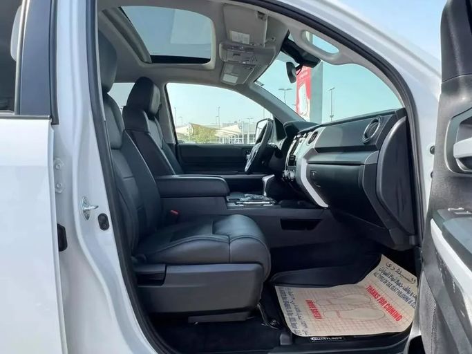 Used Toyota Tundra III, 3.4 l, 2021 in Sharjah by Alfaris Used Cars, White color. Other | AUTO.AE