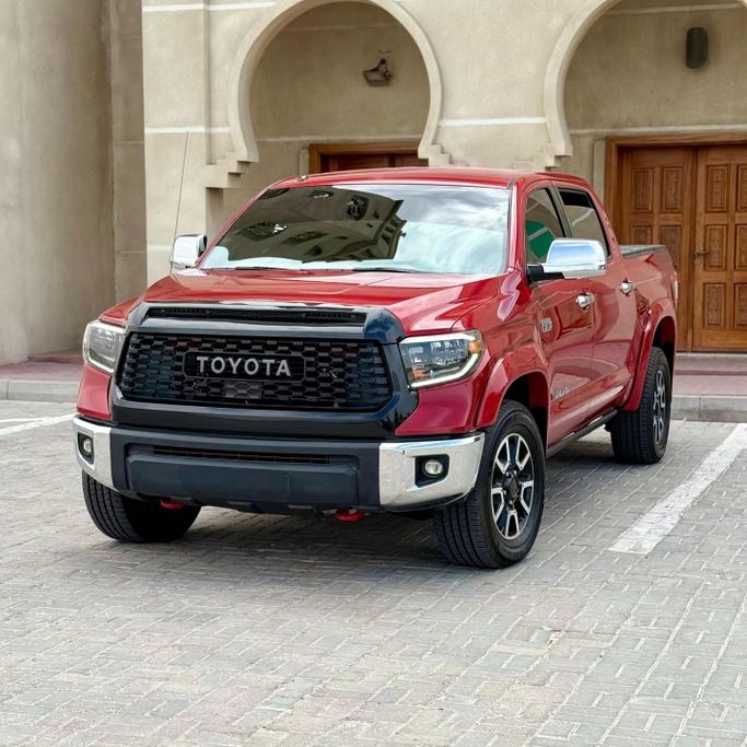 Подержанный Toyota Tundra II Рестайлинг, 5.7 л, 2018 в Шардже от Sarmad Cars Красный цвет. Other | AUTO.AE