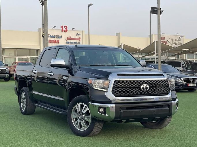 Подержанный Toyota Tundra II Рестайлинг, 5.7 л, 2017 в Шардже от Badar Used Cars Черный цвет.  | AUTO.AE