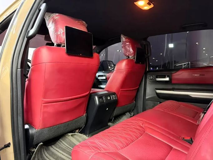 مستعملة Toyota Tundra فيس ليفت الثاني، 5.7 لتر، 2019 في الإمارات، الشارقة من Rebou Alfakhama، اللون بيج. المواصفات الأمريكية | AUTO.AE | إعلان #295727 — صورة 11 من 13