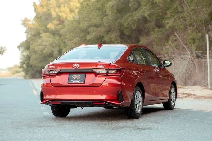 Used Toyota Yaris IV, 1.5 l, 2023 in Sharjah by First Choice Cars, Red color. GCC Specs | AUTO.AE