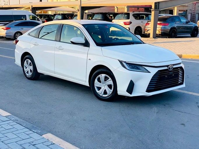 Used Toyota Yaris XP150 Facelift, 1.5 l, 2023 in Sharjah by AL Irfan  Used cars, White color.  | AUTO.AE