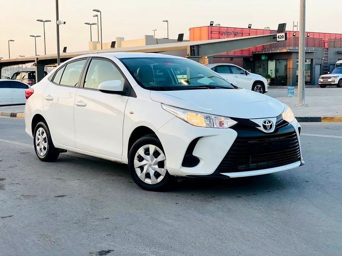 Used Toyota Yaris XP150 Facelift, 1.5 l, 2021 in Sharjah by AL Irfan  Used cars, White color.  | AUTO.AE