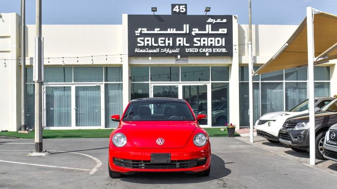 Подержанный Volkswagen Beetle II (A5), 2.0 л, 2016 в Шардже от Alsaadi Motors Красный цвет. Other | AUTO.AE