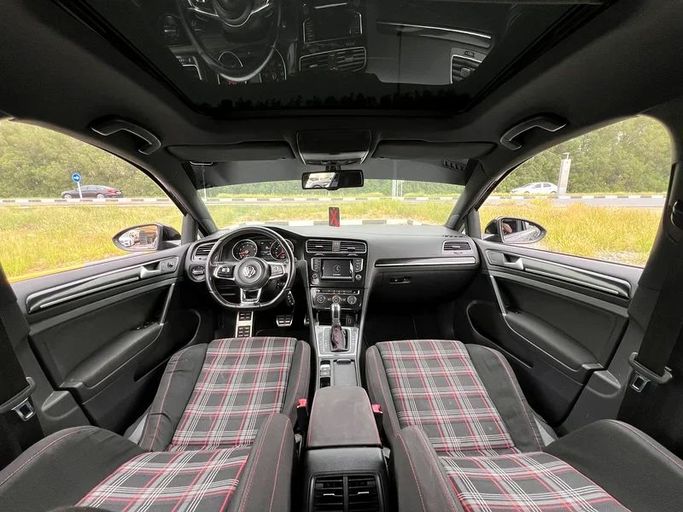 Подержанный Volkswagen Golf GTI GTI Clubsport VII, 2.0 л, 2015 в Шардже от Al Ahd Used Cars Черный цвет. GCC | AUTO.AE