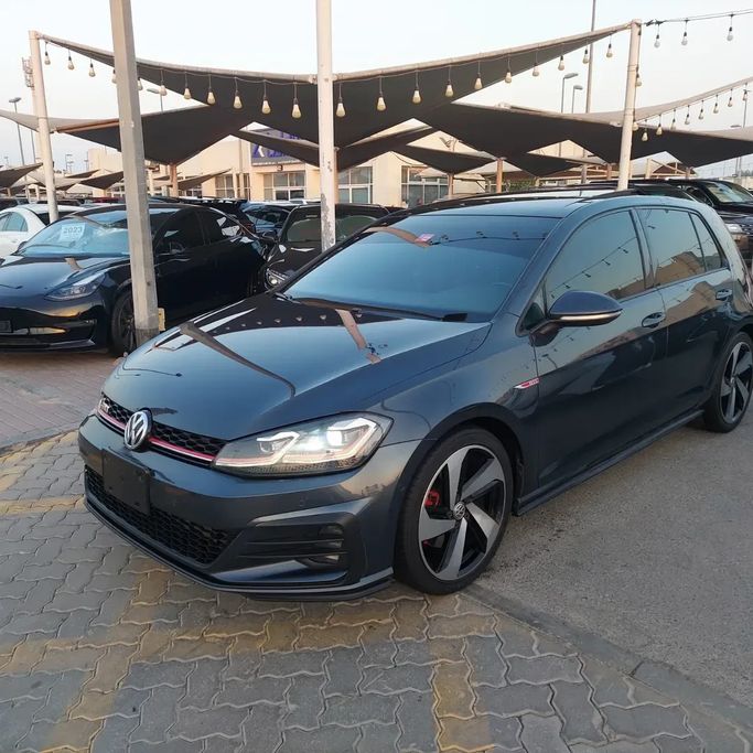 مستعملة Volkswagen Golf GTI فيس ليفت السابع, 2.0 l, 2018 في في الإمارات, الشارقة من FLORIDA CARS، اللون رمادي. أخرى | AUTO.AE | إعلان #281883
