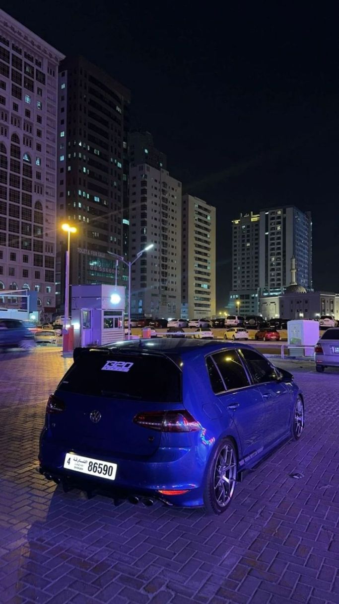 Used Volkswagen Golf R VII, 2.0 l, 2016 in Sharjah by Noor Al Seyoh Used Cars, Blue color. GCC Specs | AUTO.AE