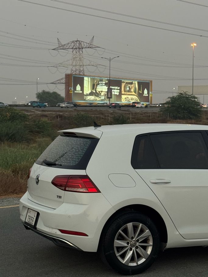 Подержанный Volkswagen Golf VII (5G) Рестайлинг, 1.4 л, 2018 в ОАЭ, Шарджа от Hatta Used Cars Белый цвет. GCC | AUTO.AE | Объявление #296174 — фото 14 из 21