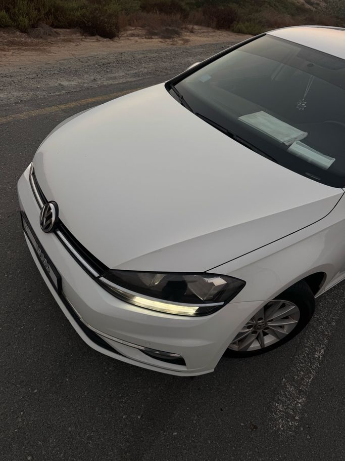 Подержанный Volkswagen Golf VII (5G) Рестайлинг, 1.4 л, 2018 в ОАЭ, Шарджа от Hatta Used Cars Белый цвет. GCC | AUTO.AE | Объявление #296174 — фото 15 из 21