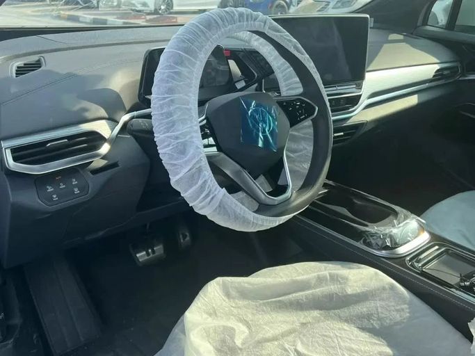 Новый Volkswagen ID.4, 2022 в Шардже от Alfaris Used Cars Белый цвет. Other | AUTO.AE