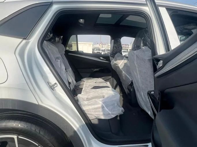 Новый Volkswagen ID.4, 2022 в Шардже от Alfaris Used Cars Белый цвет. Other | AUTO.AE