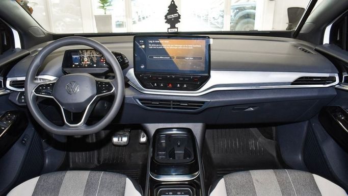 Подержанный Volkswagen ID.4, 2021 в Шардже от Alsalama Motors Белый цвет. Китайская | AUTO.AE