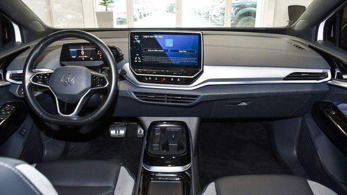 Подержанный Volkswagen ID.4, 2022 в Шардже от Alsalama Motors Белый цвет. Китайская | AUTO.AE