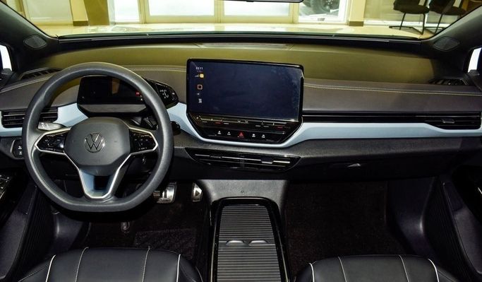 Подержанный Volkswagen ID.4, 2022 в Шардже от Alsalama Motors Белый цвет. Европейская | AUTO.AE