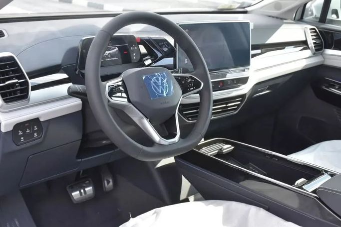 New Volkswagen ID.6, 2022 in Sharjah by Alfaris Used Cars, White color. Other | AUTO.AE