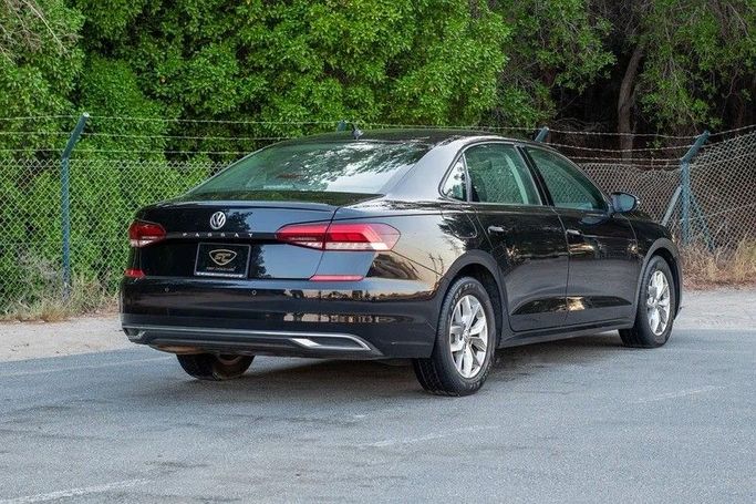 Подержанный Volkswagen Passat B8, 1.4 л, 2020 в Шардже от First Choice Cars Черный цвет. GCC | AUTO.AE