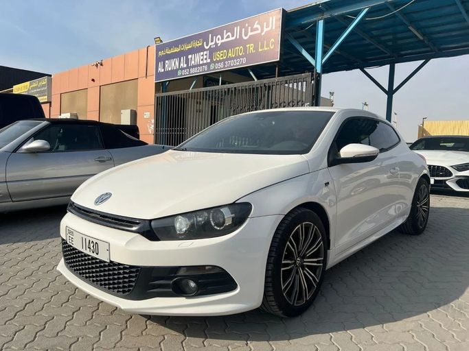 مستعملة Volkswagen Scirocco ثالثاً, 2.0 l, 2014 في في الشارقة من AL TAWEEL MOTORS، اللون أبيض. المواصفات الكورية | AUTO.AE