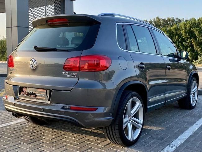 Used Volkswagen Tiguan I Facelift, 2.0 l, 2014 in Sharjah by Berlin Used Cars, Grey color. GCC Specs | AUTO.AE