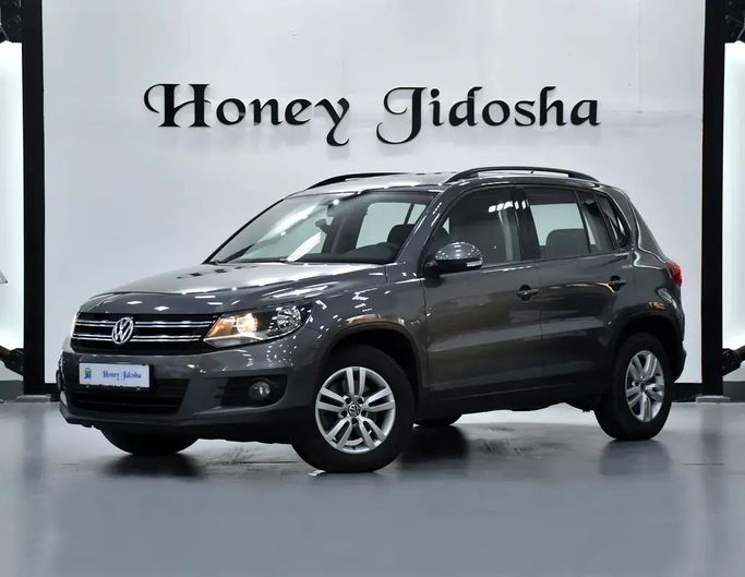 مستعملة Volkswagen Tiguan أنا فيس ليفت, 2.0 l, 2016 في في الشارقة من Honey Jidosha Used Cars Tr.، اللون رمادي. مواصفات الخليج | AUTO.AE | إعلان #273147