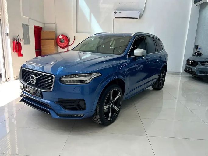 Подержанный Volvo XC90 II, 2.0 л, 2019 в Шардже от Ryno Cars Синий цвет. GCC | AUTO.AE