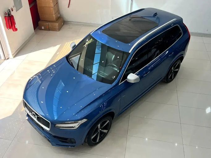 Подержанный Volvo XC90 II, 2.0 л, 2019 в Шардже от Ryno Cars Синий цвет. GCC | AUTO.AE