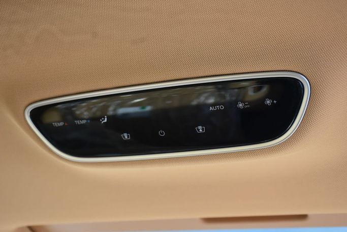 Новый Voyah Dream I, 1.5 л, 2023 в Шардже от Alfaris Used Cars Коричневый цвет.  | AUTO.AE