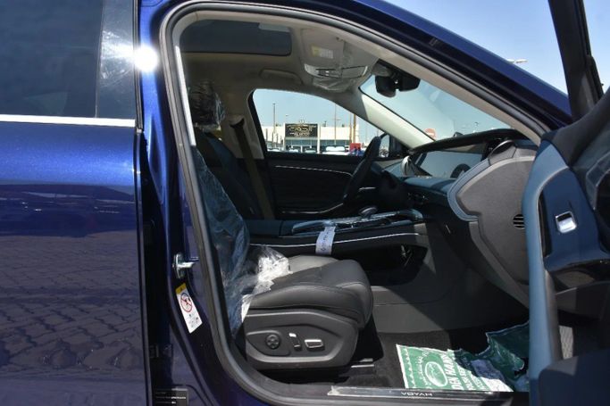 Новый Voyah Free I, 1.5 л, 2022 в Шардже от Alfaris Used Cars Синий цвет. Other | AUTO.AE