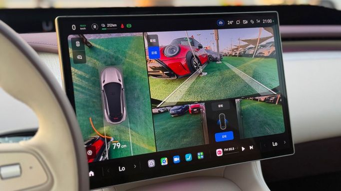 Новый Xiaomi YU7, 2025 в Шардже от Badar Used Cars Серый цвет. Other | AUTO.AE