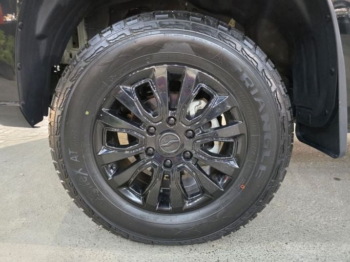 Used ZX Terralord, 2.5 l, 2023 in Sharjah by Rebou Najd Used Cars, Black color. Chinese Specs | AUTO.AE