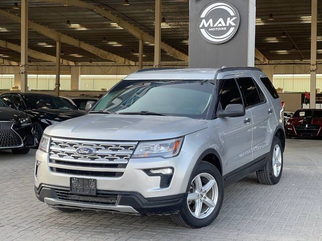 مستعملة Ford Explorer فيس ليفت V, 3.5 l, 2016 في في أم القيوين من MAK MOTORS، اللون فضي. مواصفات الخليج | AUTO.AE