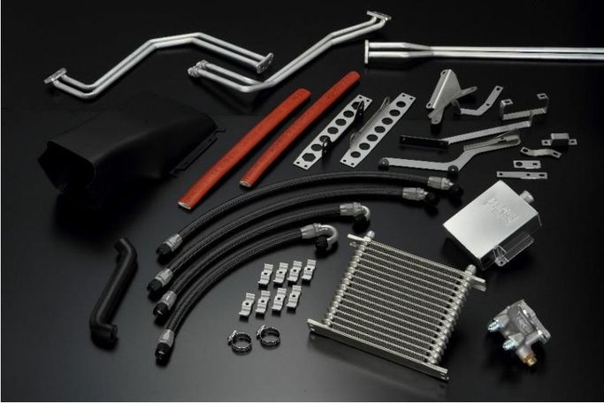 27002-AN102, HKS 27002-AN102 Oil Cooler Kit DCT (Black/Silver) for NISSAN GT-R (R35) 2007-2010 في الإمارات العربية المتحدة, دبي. Condition - new. Price ⁦8,630 AED⁩. Photo, seller contacts | AUTO.AE
