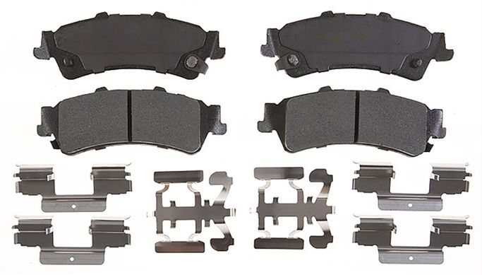 ADO-17D792MH, ACDelco Gold Semi-Metallic Brake Pads 19287132 في الإمارات العربية المتحدة, دبي. Condition - new. Price 220 AED. Photo, seller contacts | AUTO.AE