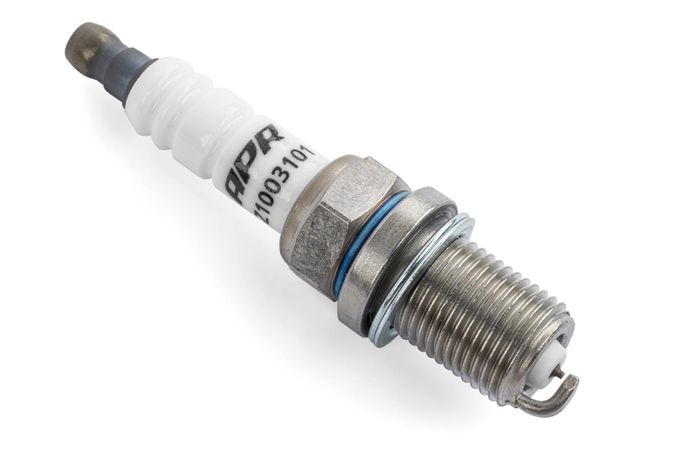 AXR-Z1003101, APR Iridium Pro Spark Plugs Z1003101 in UAE, Dubai. Condition - new. Price 110 AED. Photo, seller contacts | AUTO.AE