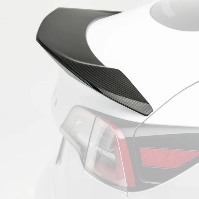 TEV1060, VORSTEINER TEV1060 Decklid Spoiler VOLTA (Gloss Carbon) for TESLA Model 3 2017- в ОАЭ, Дубай. Состояние - новое. Цена 6 380 AED. Фото, контакты продавца | AUTO.AE