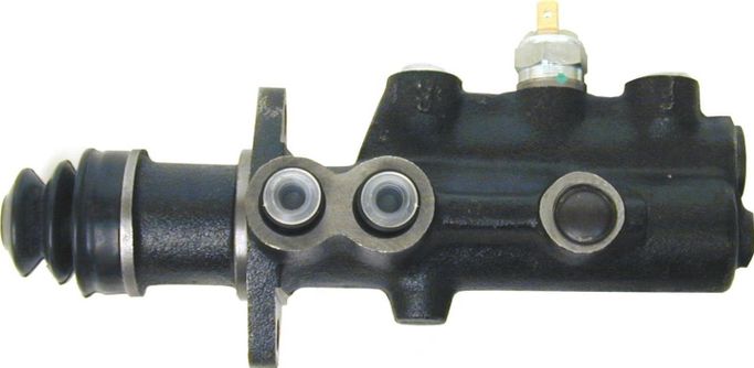 URO-004122, URO Parts Brake Master Cylinders for 1968-1977 911, 1968-1976 912, 1970-1972 914 - 91135501202A в ОАЭ, Дубай. Состояние - новое. Цена ⁦600 AED⁩. Фото, контакты продавца | AUTO.AE