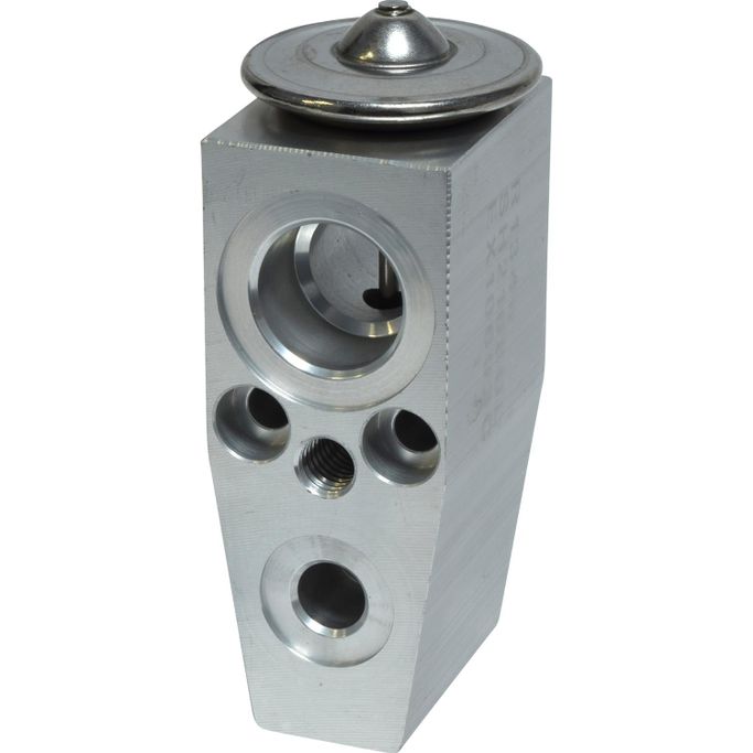 UAC-EX10693C, Universal Air Conditioner Inc. - Air Conditioning System Expansion Valves for 2021-2025 BRONCO, 2019-2023 RANGER - EX 10693C в ОАЭ, Дубай. Состояние - новое. Цена ⁦90 AED⁩. Фото, контакты продавца | AUTO.AE