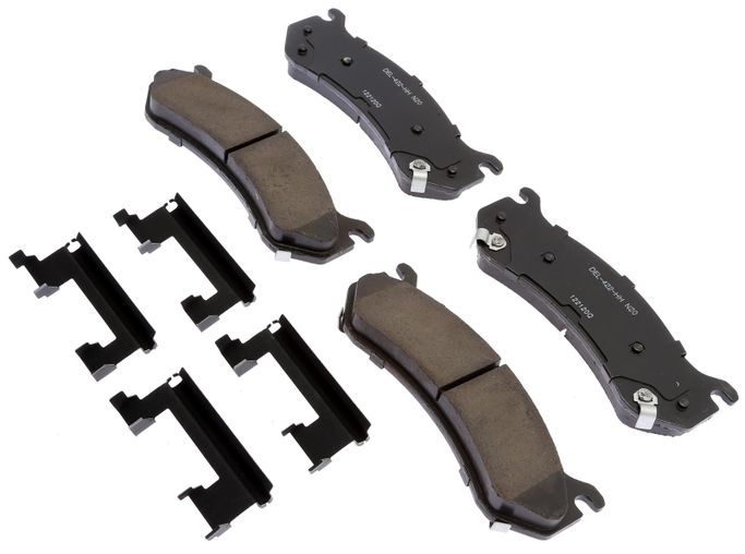 ADO-17D785CHF1, ACDelco Gold Ceramic Brake Pads 19428025 في الإمارات العربية المتحدة, دبي. Condition - new. Price 330 AED. Photo, seller contacts | AUTO.AE