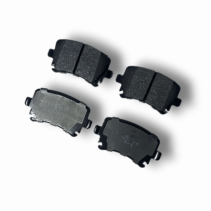HB544F.628, HAWK HB544F.628 Rear brake pads for VW Golf GTI 2.0 2006-07 / AUDI A3 8P / Quattro / TT 8J 2.0T (310mm) في الإمارات العربية المتحدة, دبي. Condition - new. Price ⁦600 AED⁩. Photo, seller contacts | AUTO.AE