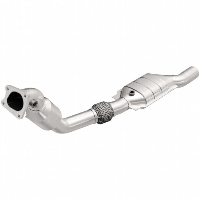 49743, MAGNAFLOW 49743 Catalytic Converter Direct-Fit OEM Grade for AUDI RS6 (C5) 2003-2004 in UAE, Dubai. Condition - new. Price 4,000 AED. Photo, seller contacts | AUTO.AE