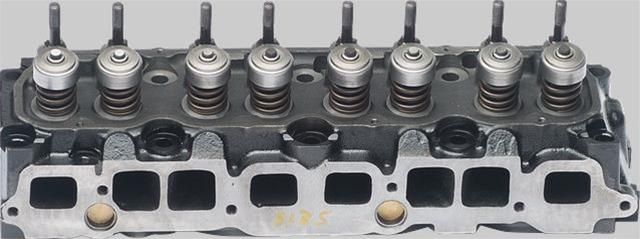 QSV-8M0188300, Quicksilver Cylinder Heads 8M0188300 في الإمارات العربية المتحدة, دبي. Condition - new. Price 5,450 AED. Photo, seller contacts | AUTO.AE