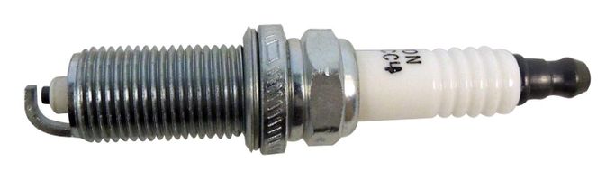 CWA-SPFR8TE2AA, Crown Automotive Spark Plugs SPFR8TE2AA in UAE, Dubai. Condition - new. Price 80 AED. Photo, seller contacts | AUTO.AE