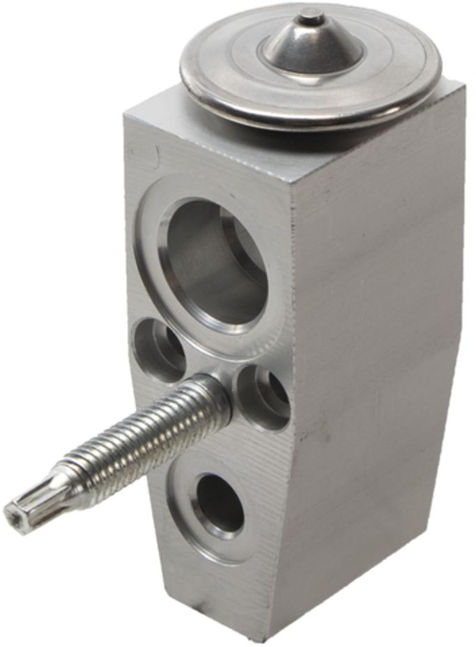 FSS-39689, Four Seasons Air Conditioning Expansion Valves for 2022-2023 BOLT EUV, 2017-2023 BOLT EV - 39689 في الإمارات العربية المتحدة, دبي. Condition - new. Price 100 AED. Photo, seller contacts | AUTO.AE