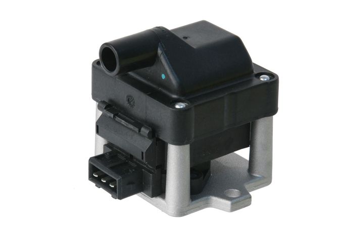 URO-010847, URO Parts Ignition Coils for 1999 GOLF, 1991-1999 JETTA, 1995-1996 PASSAT - 6N0905104 في الإمارات العربية المتحدة, دبي. Condition - new. Price ⁦150 AED⁩. Photo, seller contacts | AUTO.AE