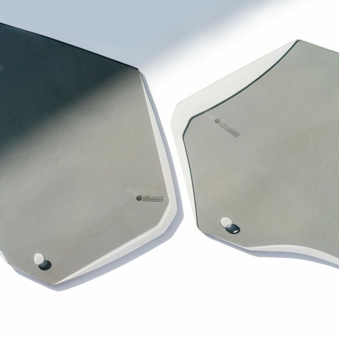 UP-MS2-122-1.1, UNPLUGGED PERFORMANCE UP-MS2-122-1.1 Rear Door Window Pair Replacement, Lexan for TESLA Model S 2021 в ОАЭ, Дубай. Состояние - новое. Цена ⁦3 720 AED⁩. Фото, контакты продавца | AUTO.AE