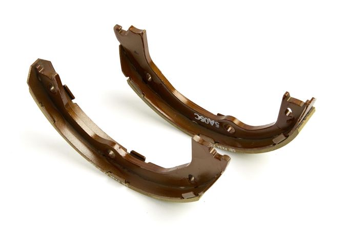 ADO-171-1131, ACDelco GM Genuine Parts Brake Shoes 23135902 in UAE, Dubai. Condition - new. Price ⁦280 AED⁩. Photo, seller contacts | AUTO.AE