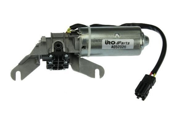 URO-015822, URO Parts Convertible Top Components 67618370816 в ОАЭ, Дубай. Состояние - новое. Цена ⁦1 290 AED⁩. Фото, контакты продавца | AUTO.AE