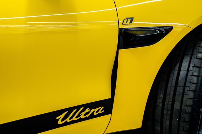 Новый Xiaomi SU7 Ultra, 2025 в Дубае от PUPIL OF FATE MOTORS Желтый цвет. Other | AUTO.AE