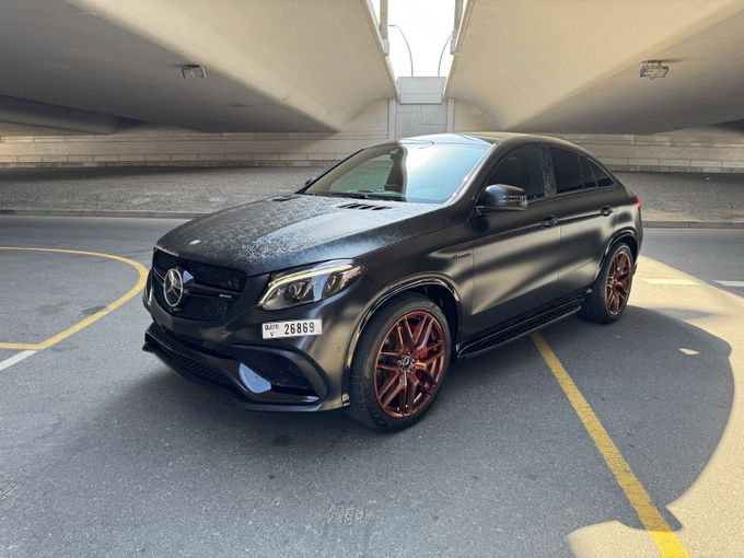 Used Mercedes-Benz GLE Coupe AMG 63 AMG S I (C292), 5.5 l, 2016 in Dubai, Black color. GCC Specs | AUTO.AE