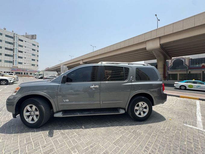 Подержанный Nissan Armada I Рестайлинг, 5.6 л, 2014 в Аджмане Серый цвет. GCC | AUTO.AE