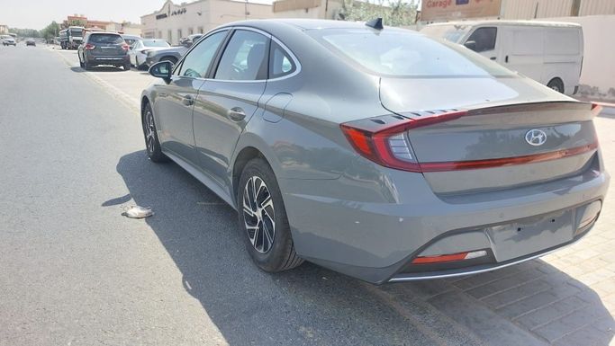 Подержанный Hyundai Elantra VII (CN7), 1.6 л, 2023 в Аджмане Серый цвет. GCC | AUTO.AE